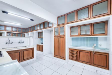 Apartamento à venda com 543m², 4 quartos e 2 vagas Apartamento à venda com 543m², 4 quartos e 2 vagasCozinha