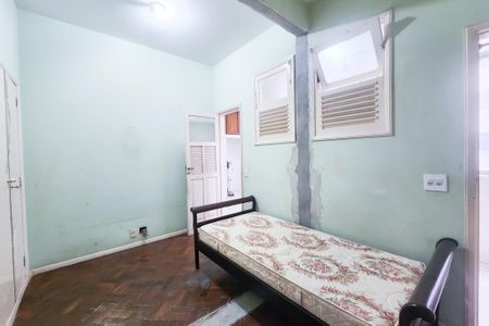 Apartamento à venda com 543m², 4 quartos e 2 vagas Apartamento à venda com 543m², 4 quartos e 2 vagasQuarto de serviço 2