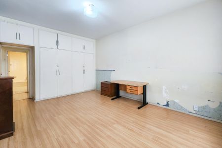 Apartamento à venda com 543m², 4 quartos e 2 vagas Apartamento à venda com 543m², 4 quartos e 2 vagasQuarto 2