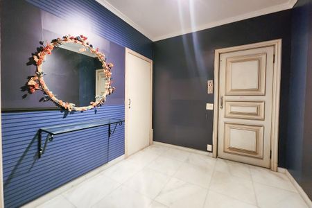 Apartamento à venda com 543m², 4 quartos e 2 vagas Apartamento à venda com 543m², 4 quartos e 2 vagasHall de entrada