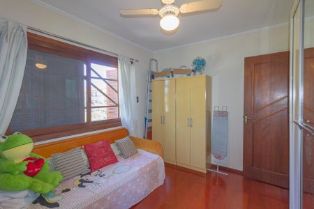 Casa à venda com 310m², 4 quartos e 4 vagas Casa à venda com 310m², 4 quartos e 4 vagasQuarto 3