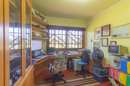 Casa à venda com 310m², 4 quartos e 4 vagas Casa à venda com 310m², 4 quartos e 4 vagasQuarto 2