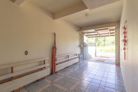 Casa à venda com 310m², 4 quartos e 4 vagas Casa à venda com 310m², 4 quartos e 4 vagasGaragem