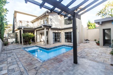 Casa de condomínio à venda com 380m², 4 quartos e 4 vagasPiscina