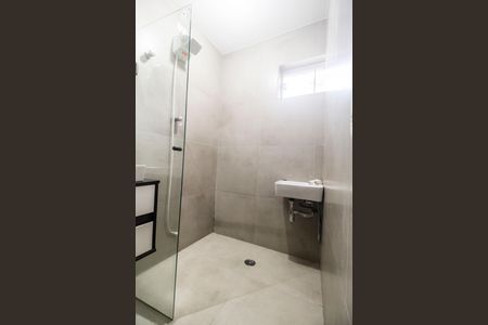 Casa de condomínio à venda com 380m², 4 quartos e 4 vagasBanheiro de serviço