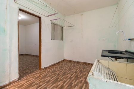 Sala/Cozinha de casa para alugar com 1 quarto, 40m² em Parque dos Bancarios, São Paulo