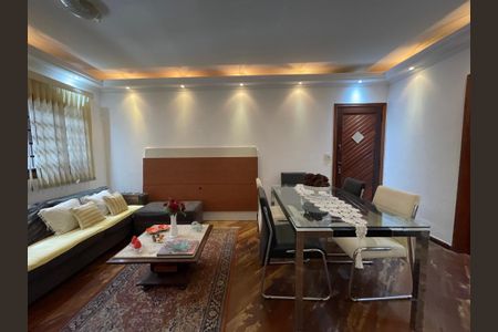 Casa à venda com 126m², 4 quartos e 3 vagasSala