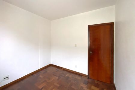Apartamento à venda com 166m², 3 quartos e 2 vagas Apartamento à venda com 166m², 3 quartos e 2 vagasQuarto 2