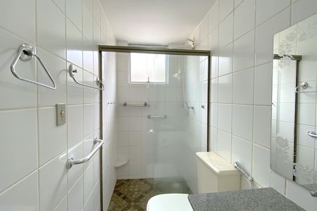 Apartamento à venda com 166m², 3 quartos e 2 vagas Apartamento à venda com 166m², 3 quartos e 2 vagasBanheiro da Suíte 1