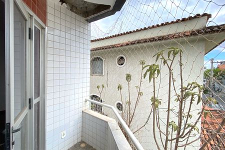 Apartamento à venda com 166m², 3 quartos e 2 vagas Apartamento à venda com 166m², 3 quartos e 2 vagasVaranda da Sala