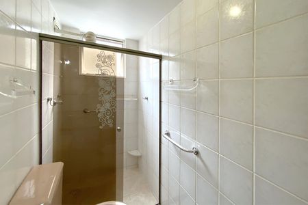 Apartamento à venda com 166m², 3 quartos e 2 vagas Apartamento à venda com 166m², 3 quartos e 2 vagasBanheiro