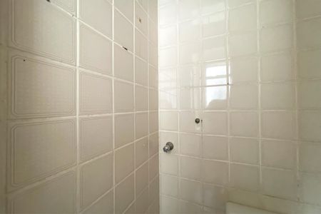 Apartamento à venda com 166m², 3 quartos e 2 vagas Apartamento à venda com 166m², 3 quartos e 2 vagasBanheiro de serviço