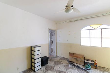 Sala de casa para alugar com 1 quarto, 80m² em Campo Grande, Rio de Janeiro