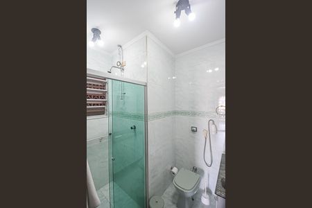 Casa à venda com 280m², 2 quartos e 5 vagas Casa à venda com 280m², 2 quartos e 5 vagasBanheiro da Suíte 2