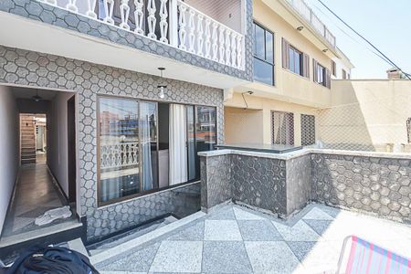 Casa à venda com 280m², 2 quartos e 5 vagas Casa à venda com 280m², 2 quartos e 5 vagasQuintal