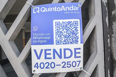 Casa à venda com 280m², 2 quartos e 5 vagas Casa à venda com 280m², 2 quartos e 5 vagasPlaca