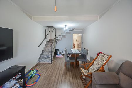 Casa à venda com 280m², 2 quartos e 5 vagas Casa à venda com 280m², 2 quartos e 5 vagasSala