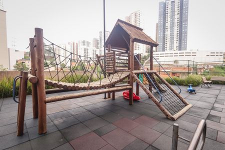 Apartamento para alugar com 55m², 2 quartos e 1 vaga Apartamento para alugar com 55m², 2 quartos e 1 vagaÁrea comum - Playground