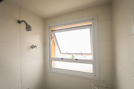 Apartamento para alugar com 55m², 2 quartos e 1 vaga Apartamento para alugar com 55m², 2 quartos e 1 vagaBanheiro da Suite