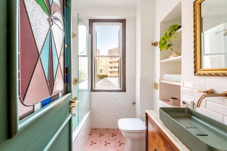 Banheiro  de kitnet/studio para alugar com 1 quarto, 35m² em Vila Buarque, São Paulo