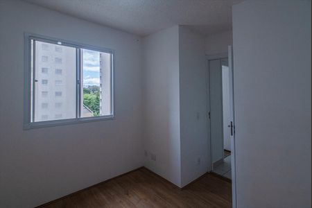 Quarto 2 de apartamento para alugar com 2 quartos, 32m² em Parque Fongaro, São Paulo