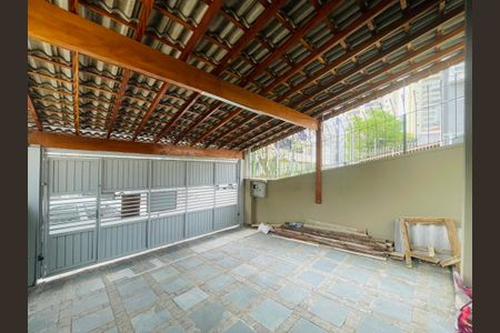 Casa à venda com 109m², 3 quartos e 2 vagas Casa à venda com 109m², 3 quartos e 2 vagasGaragem