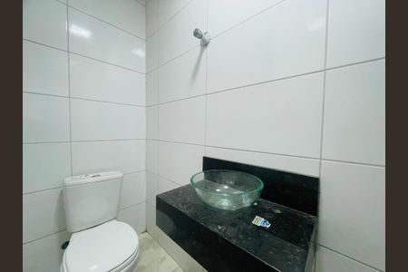 Casa à venda com 109m², 3 quartos e 2 vagas Casa à venda com 109m², 3 quartos e 2 vagasLavabo