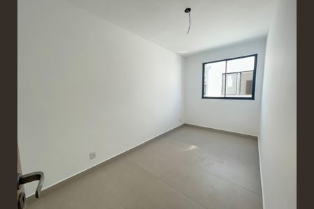 Casa à venda com 118m², 3 quartos e 2 vagasQuarto 1