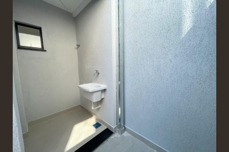 Casa à venda com 118m², 3 quartos e 2 vagasÁrea de serviço