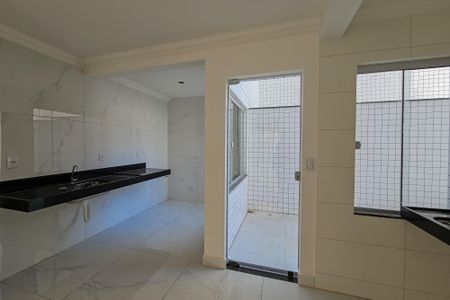 Apartamento à venda com 179m², 3 quartos e 1 vaga Apartamento à venda com 179m², 3 quartos e 1 vagaCozinha e Área de Serviço