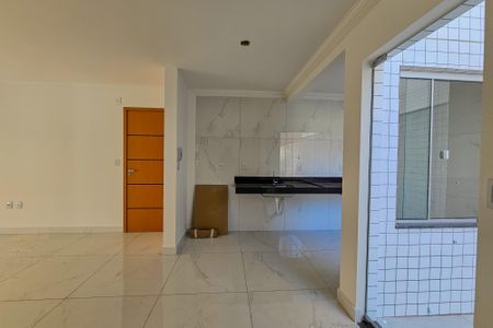 Apartamento à venda com 179m², 3 quartos e 1 vaga Apartamento à venda com 179m², 3 quartos e 1 vagaCozinha e Área de Serviço