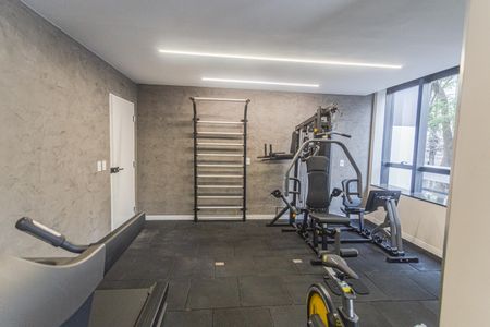 Apartamento à venda com 94m², 3 quartos e 2 vagas Apartamento à venda com 94m², 3 quartos e 2 vagasÁrea comum - Academia