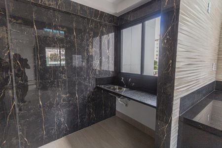 Apartamento à venda com 94m², 3 quartos e 2 vagas Apartamento à venda com 94m², 3 quartos e 2 vagasÁrea de Serviço