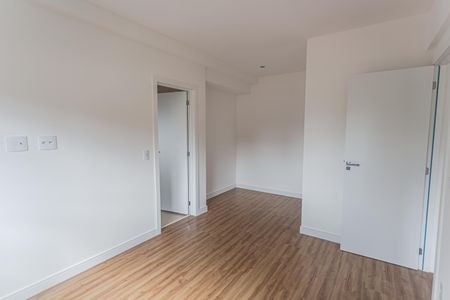 Apartamento à venda com 94m², 3 quartos e 2 vagas Apartamento à venda com 94m², 3 quartos e 2 vagasSuíte