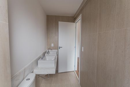 Apartamento à venda com 94m², 3 quartos e 2 vagas Apartamento à venda com 94m², 3 quartos e 2 vagasBanheiro da Suíte