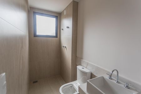 Apartamento à venda com 94m², 3 quartos e 2 vagas Apartamento à venda com 94m², 3 quartos e 2 vagasBanheiro da Suíte