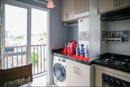 Apartamento à venda com 40m², 2 quartos e 1 vaga Apartamento à venda com 40m², 2 quartos e 1 vagaCozinha e Área de Serviço