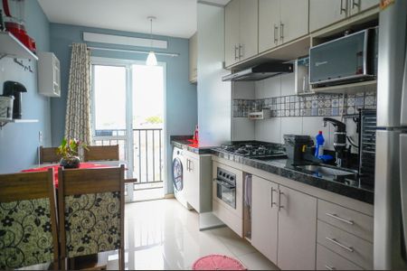 Apartamento à venda com 40m², 2 quartos e 1 vaga Apartamento à venda com 40m², 2 quartos e 1 vagaCozinha e Área de Serviço