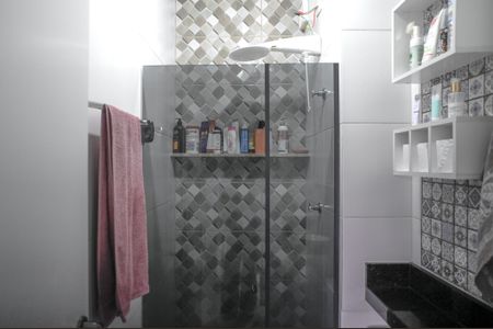 Apartamento à venda com 40m², 2 quartos e 1 vaga Apartamento à venda com 40m², 2 quartos e 1 vagaBanheiro Social