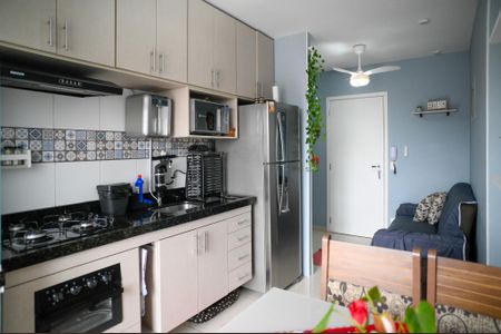 Apartamento à venda com 40m², 2 quartos e 1 vaga Apartamento à venda com 40m², 2 quartos e 1 vagaCozinha e Área de Serviço