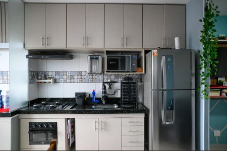 Apartamento à venda com 40m², 2 quartos e 1 vaga Apartamento à venda com 40m², 2 quartos e 1 vagaCozinha e Área de Serviço