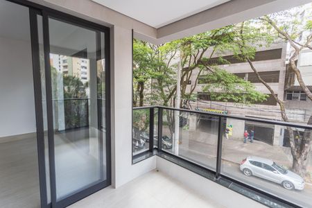 Apartamento à venda com 130m², 3 quartos e 3 vagas Apartamento à venda com 130m², 3 quartos e 3 vagasVaranda da Sala