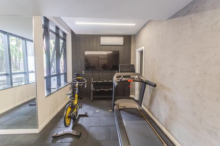 Apartamento à venda com 130m², 3 quartos e 3 vagas Apartamento à venda com 130m², 3 quartos e 3 vagasÁrea comum - Academia
