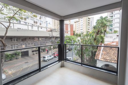 Apartamento à venda com 130m², 3 quartos e 3 vagas Apartamento à venda com 130m², 3 quartos e 3 vagasVaranda da Sala
