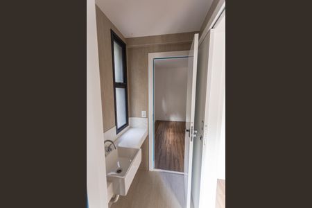 Apartamento à venda com 130m², 3 quartos e 3 vagas Apartamento à venda com 130m², 3 quartos e 3 vagasBanheiro da Semi-Suíte 2