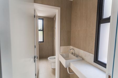 Apartamento à venda com 130m², 3 quartos e 3 vagas Apartamento à venda com 130m², 3 quartos e 3 vagasBanheiro da Semi-Suíte 2