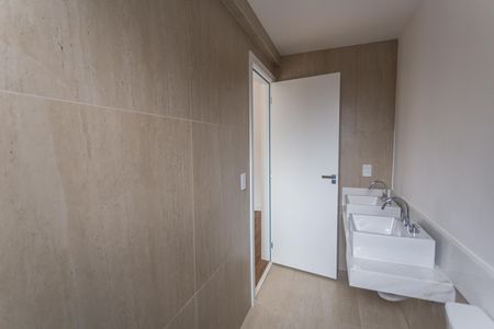 Apartamento à venda com 130m², 3 quartos e 3 vagas Apartamento à venda com 130m², 3 quartos e 3 vagasBanheiro da Suíte