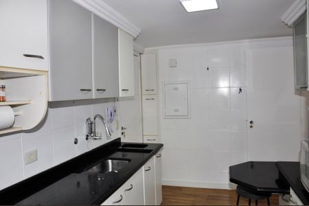 Apartamento à venda com 67m², 2 quartos e 1 vaga Apartamento à venda com 67m², 2 quartos e 1 vagaCozinha