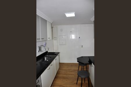 Apartamento à venda com 67m², 2 quartos e 1 vaga Apartamento à venda com 67m², 2 quartos e 1 vagaCozinha