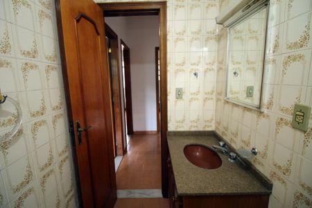 Apartamento à venda com 75m², 2 quartos e 1 vagaBanheiro Social